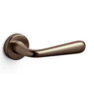 GOLIA Door Handle With Yale Key Hole - 